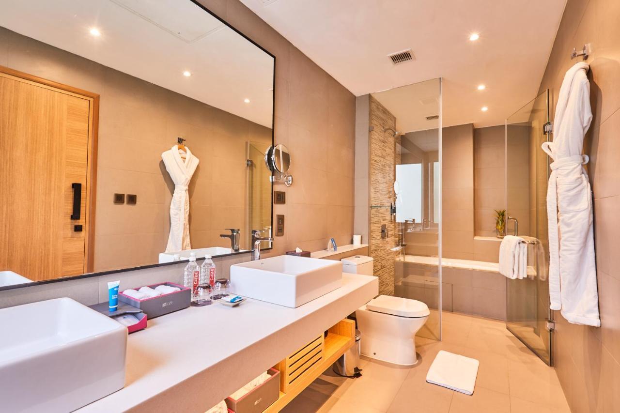 Aloft New Delhi Aerocity Eksteriør bilde Bathroom