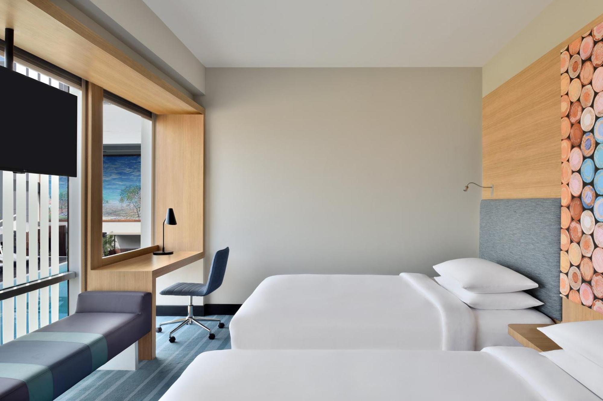 Aloft New Delhi Aerocity Eksteriør bilde A guest room at the hotel