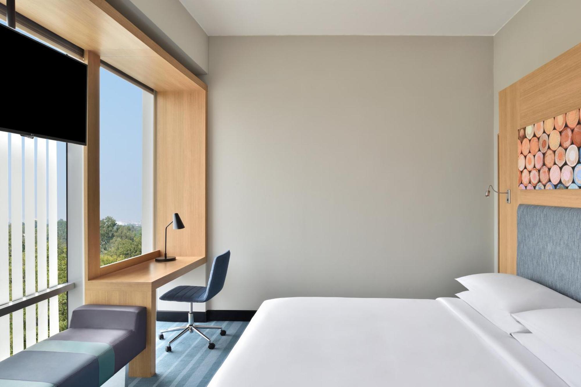 Aloft New Delhi Aerocity Eksteriør bilde A room at the hotel
